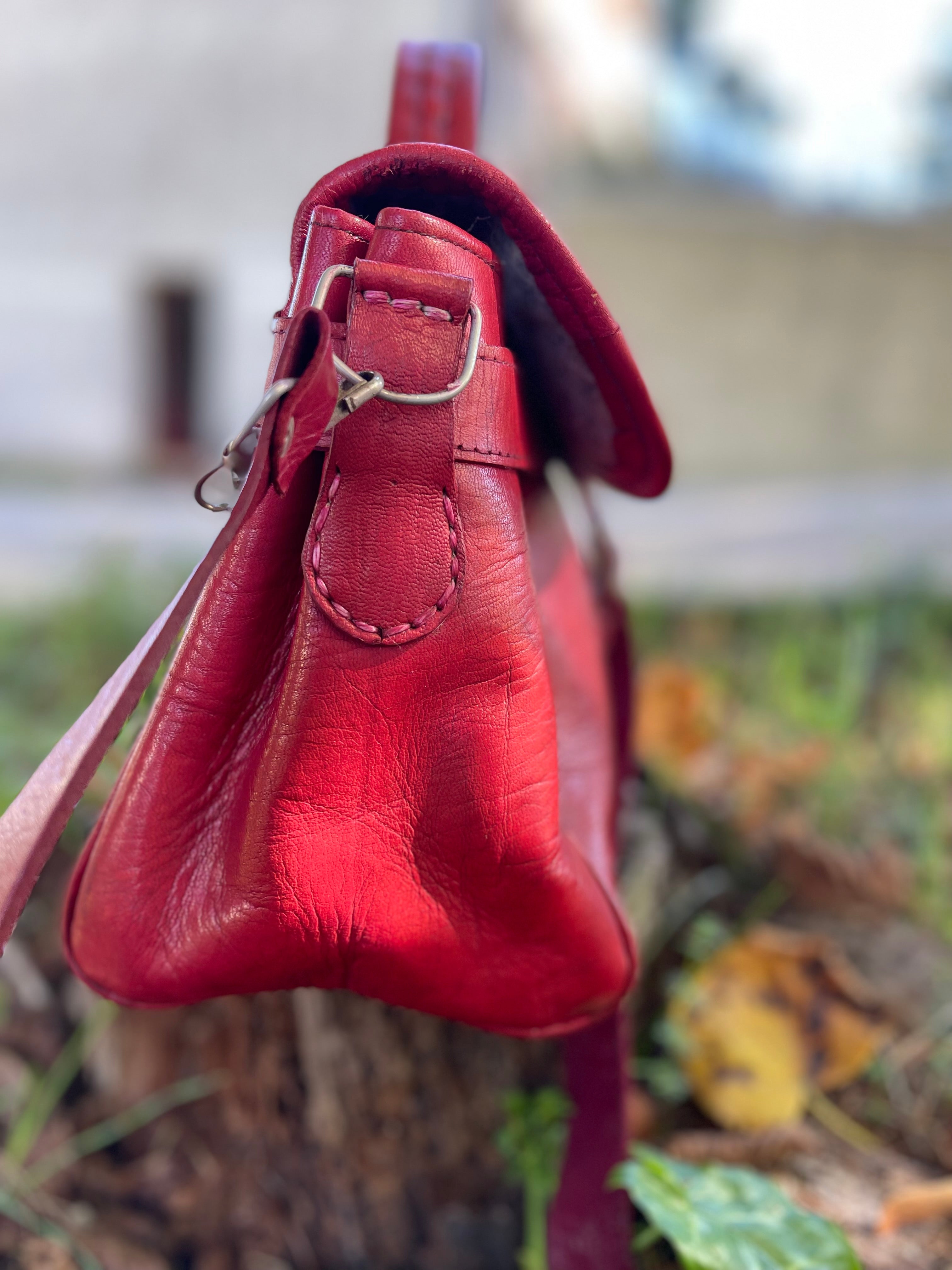 Sac vintage en cuir rouge brique