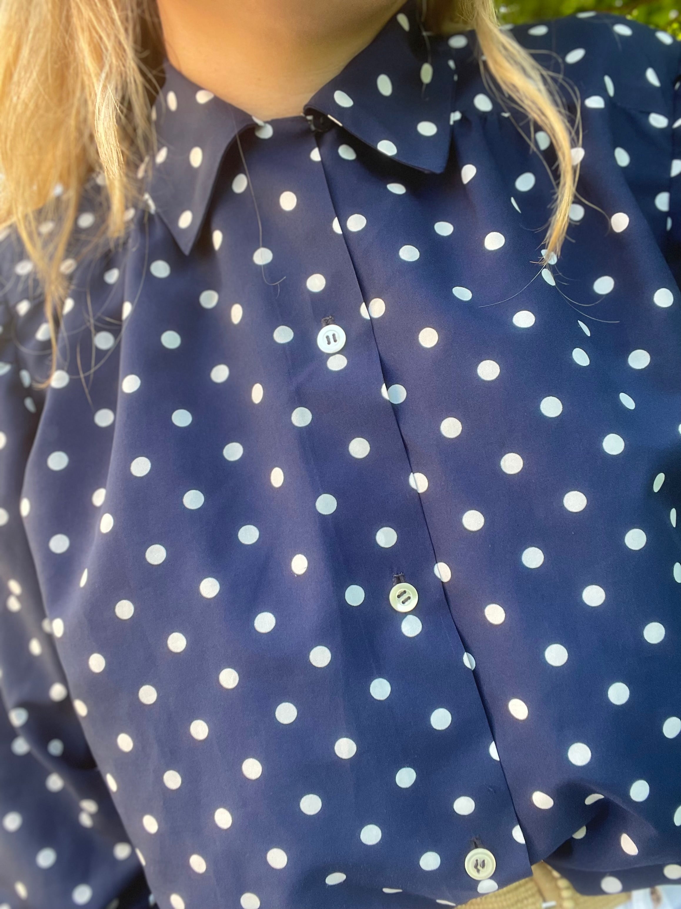 Chemise vintage marine à pois