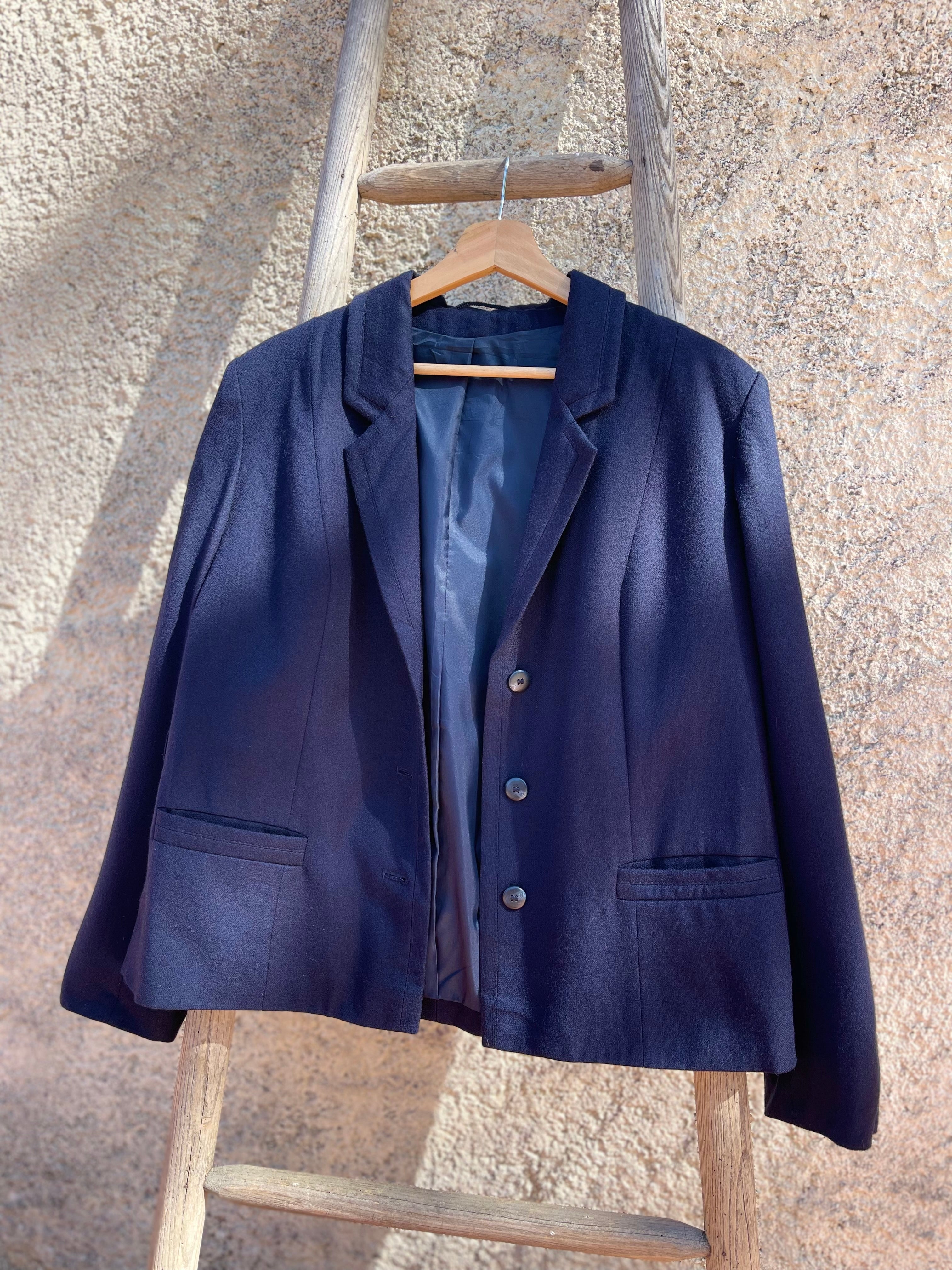 Blazer vintage bleu marine – pure laine vierge
