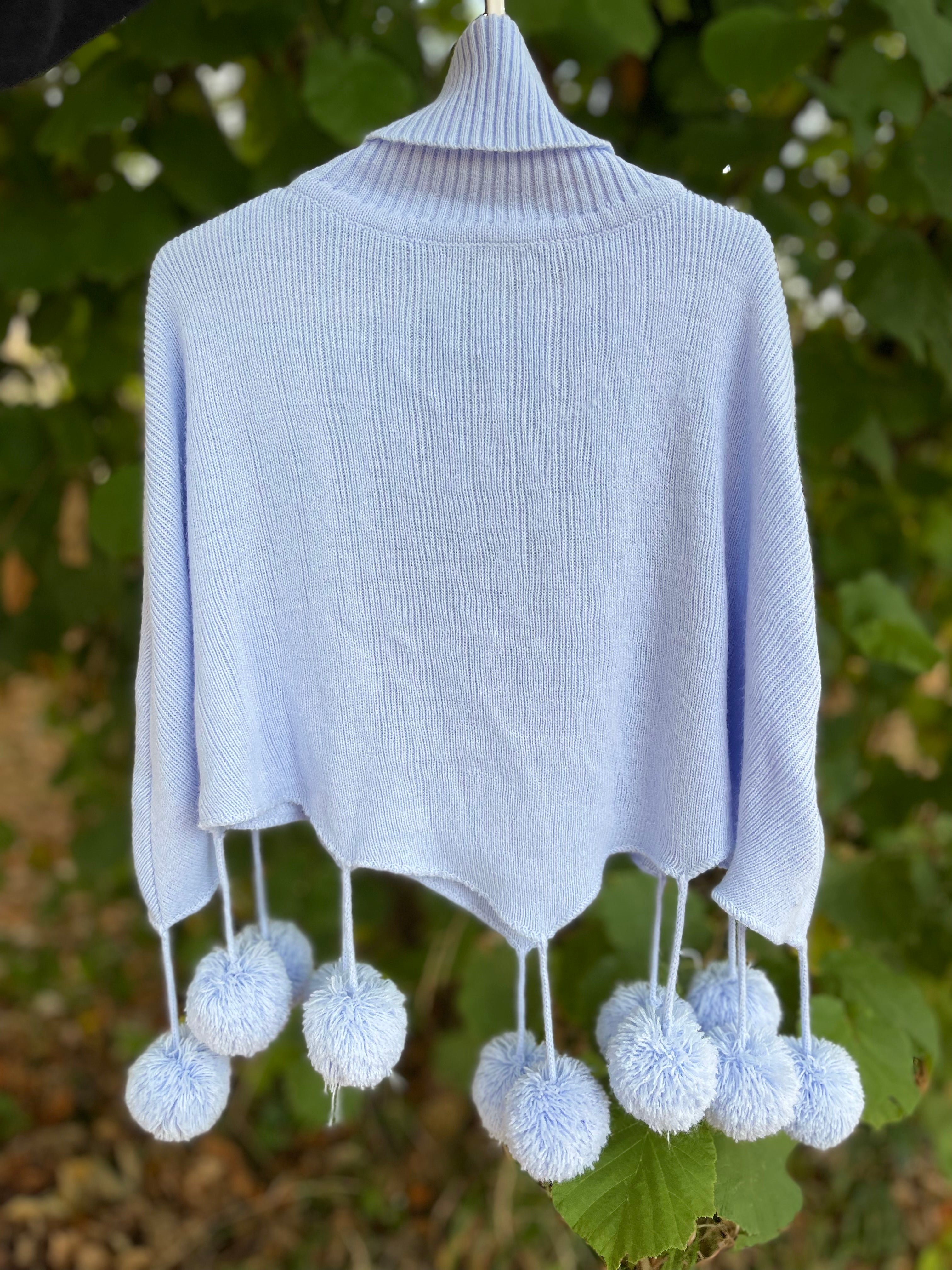 Cape poncho pompons bleu 3/6 ans