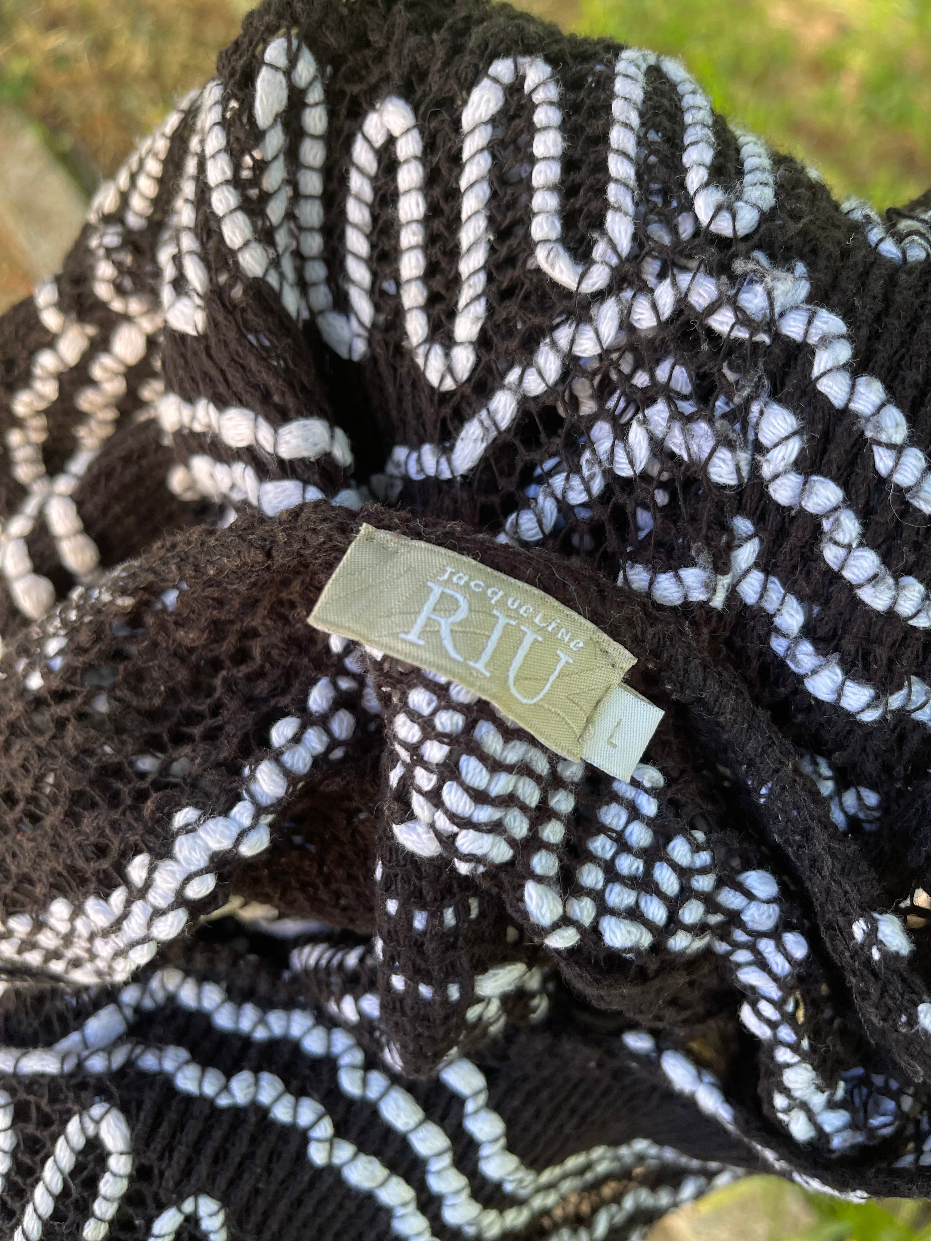 Robe crochet noir et blanche 40