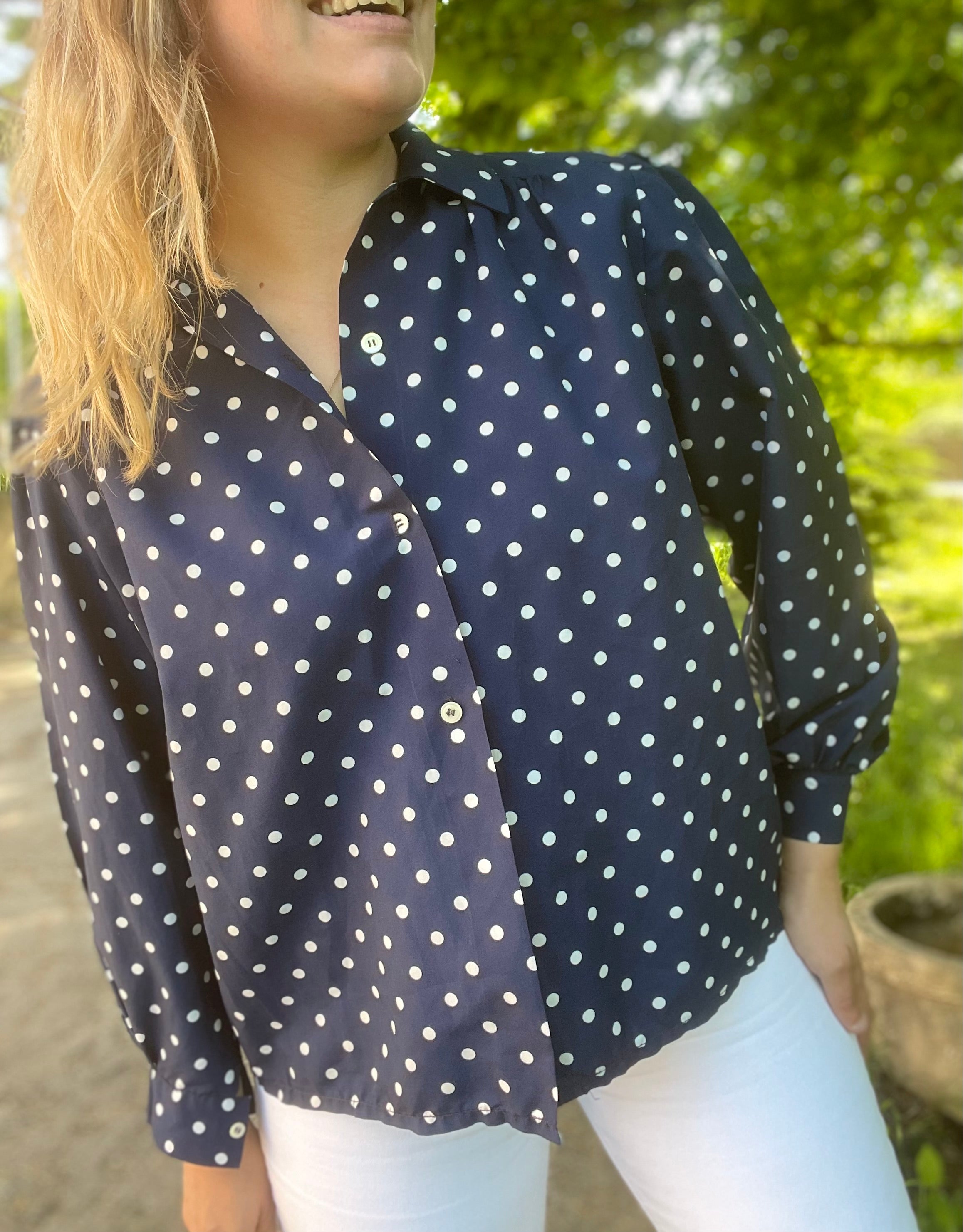 Chemise vintage marine à pois