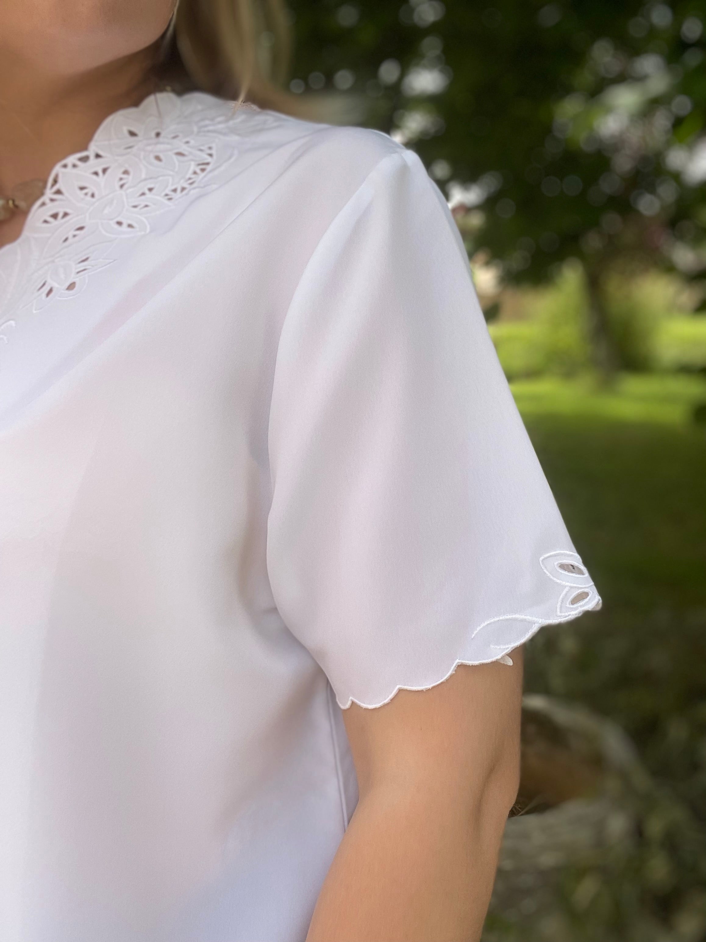 Blouse vintage blanche brodée 40-42