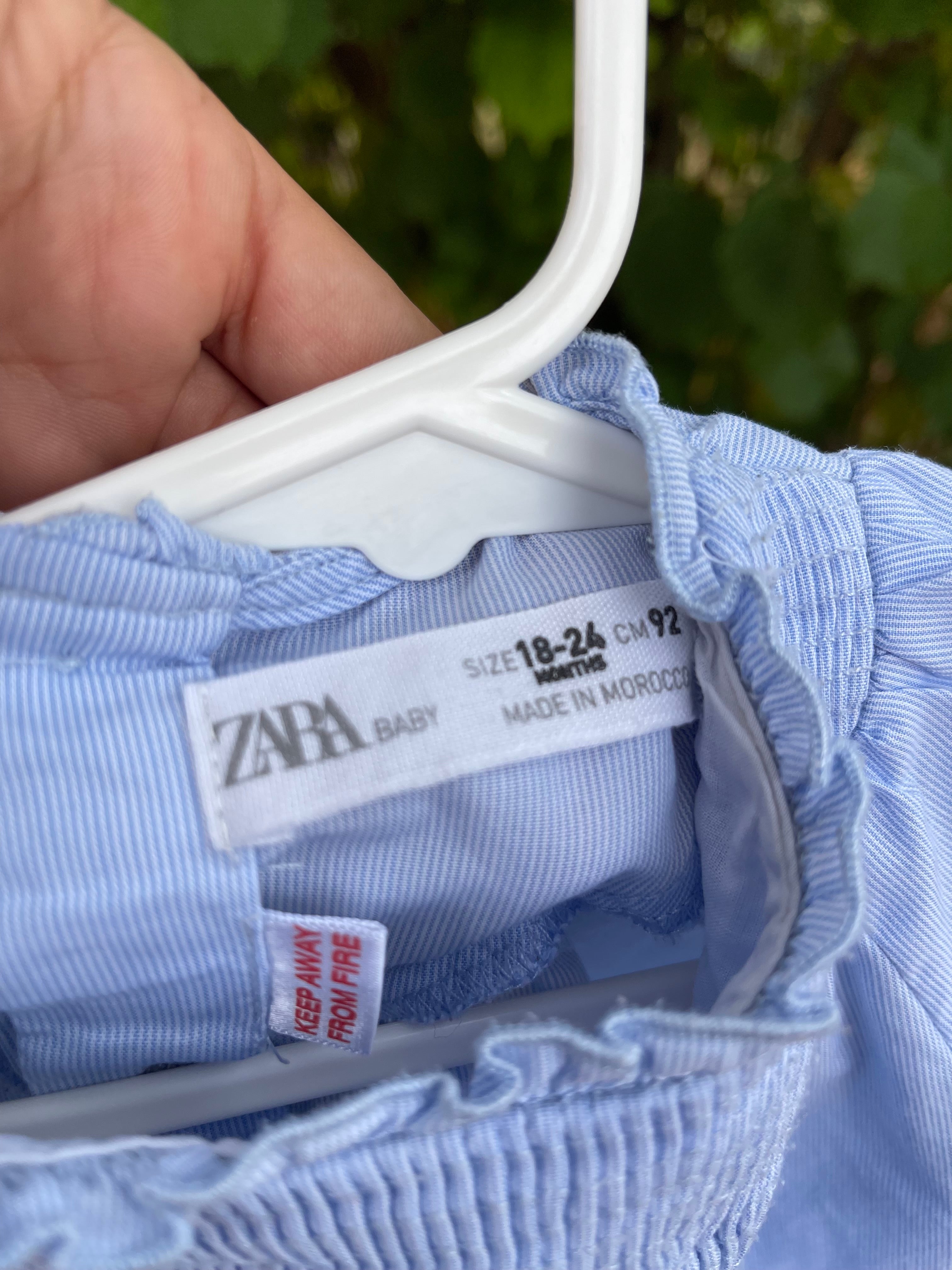Blouse Zara bleu ciel 2 ans