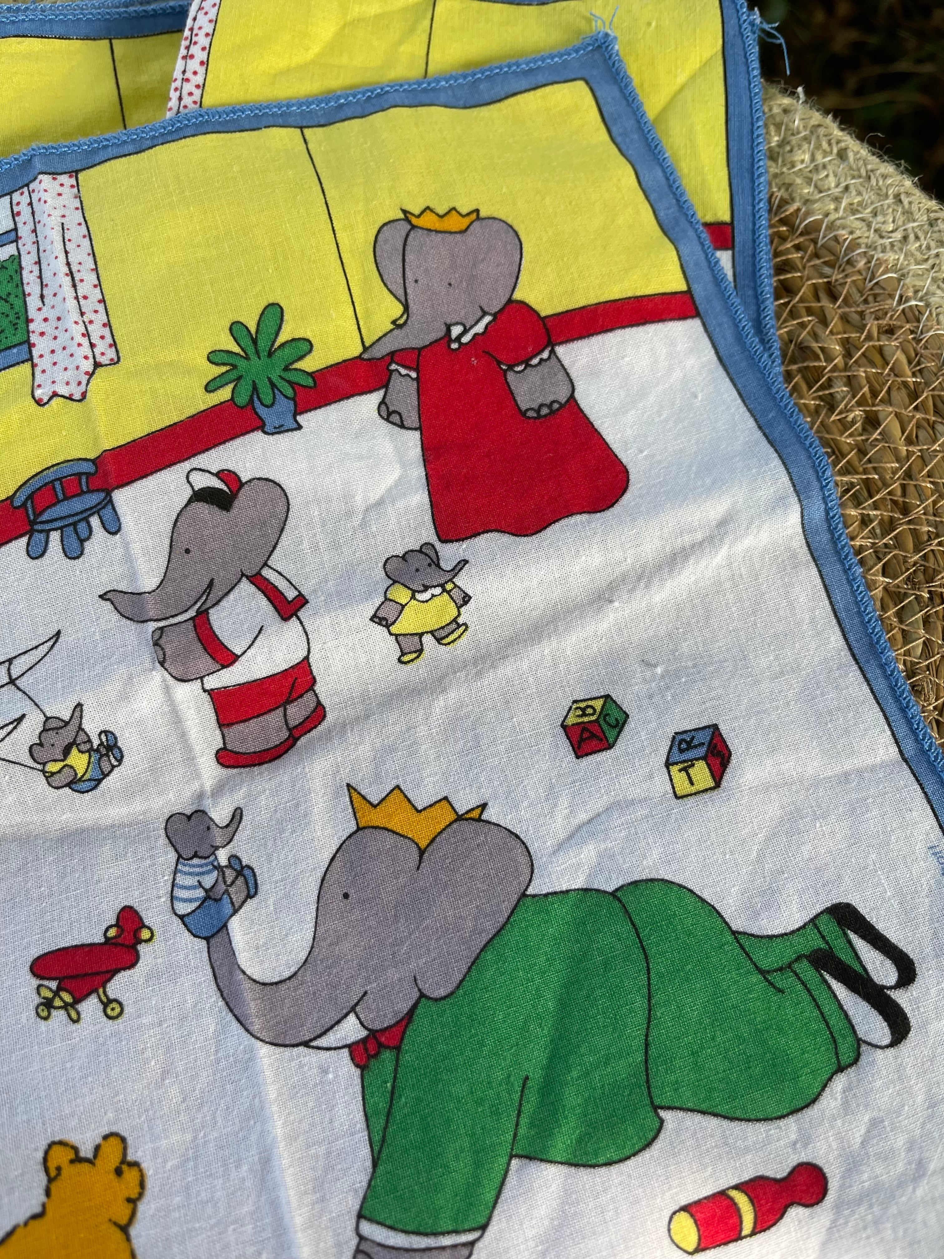 Lot de 5 mouchoirs Babar 1993