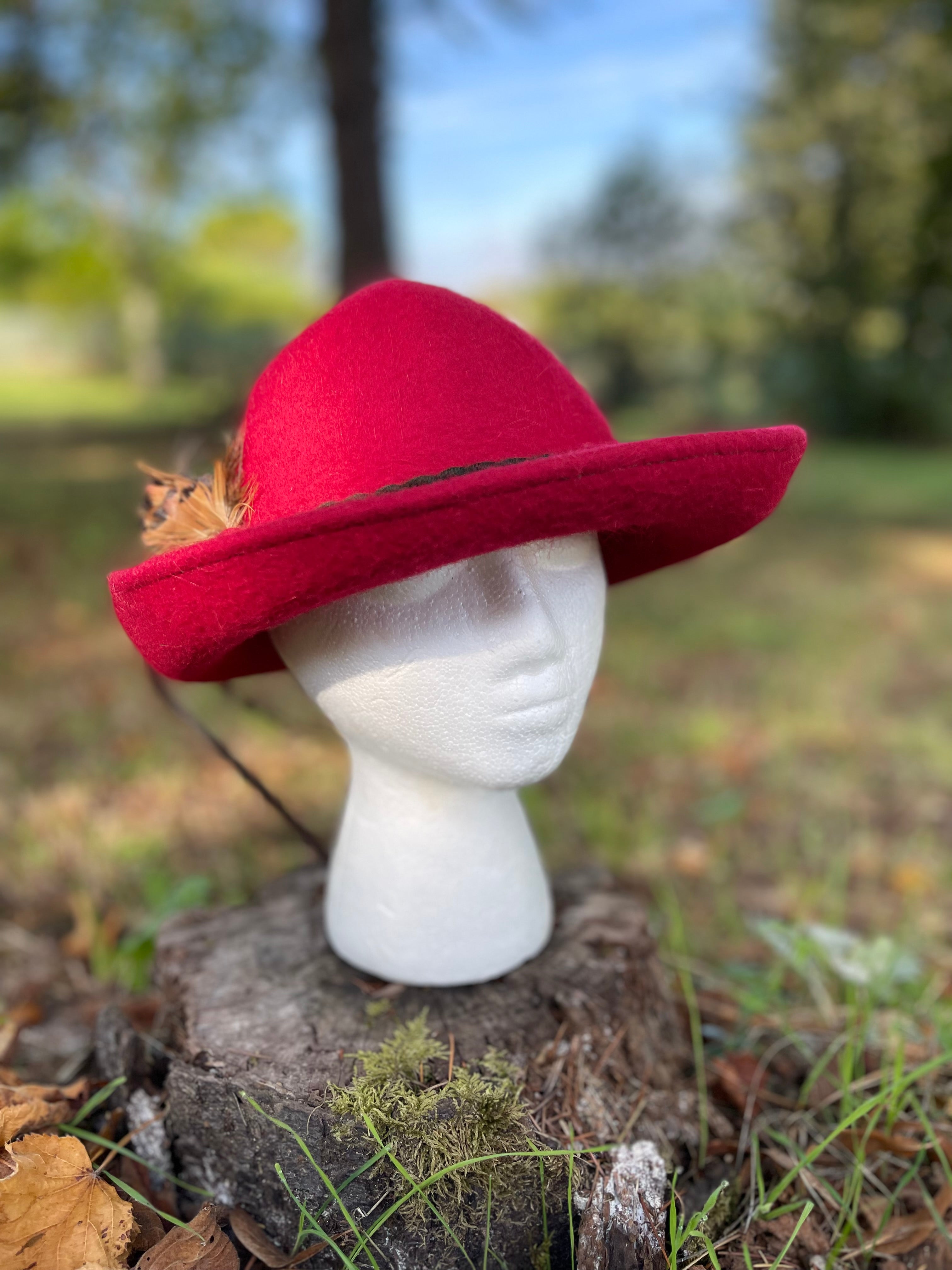 Chapeau tyrolien rouge vintage en laine feutrée