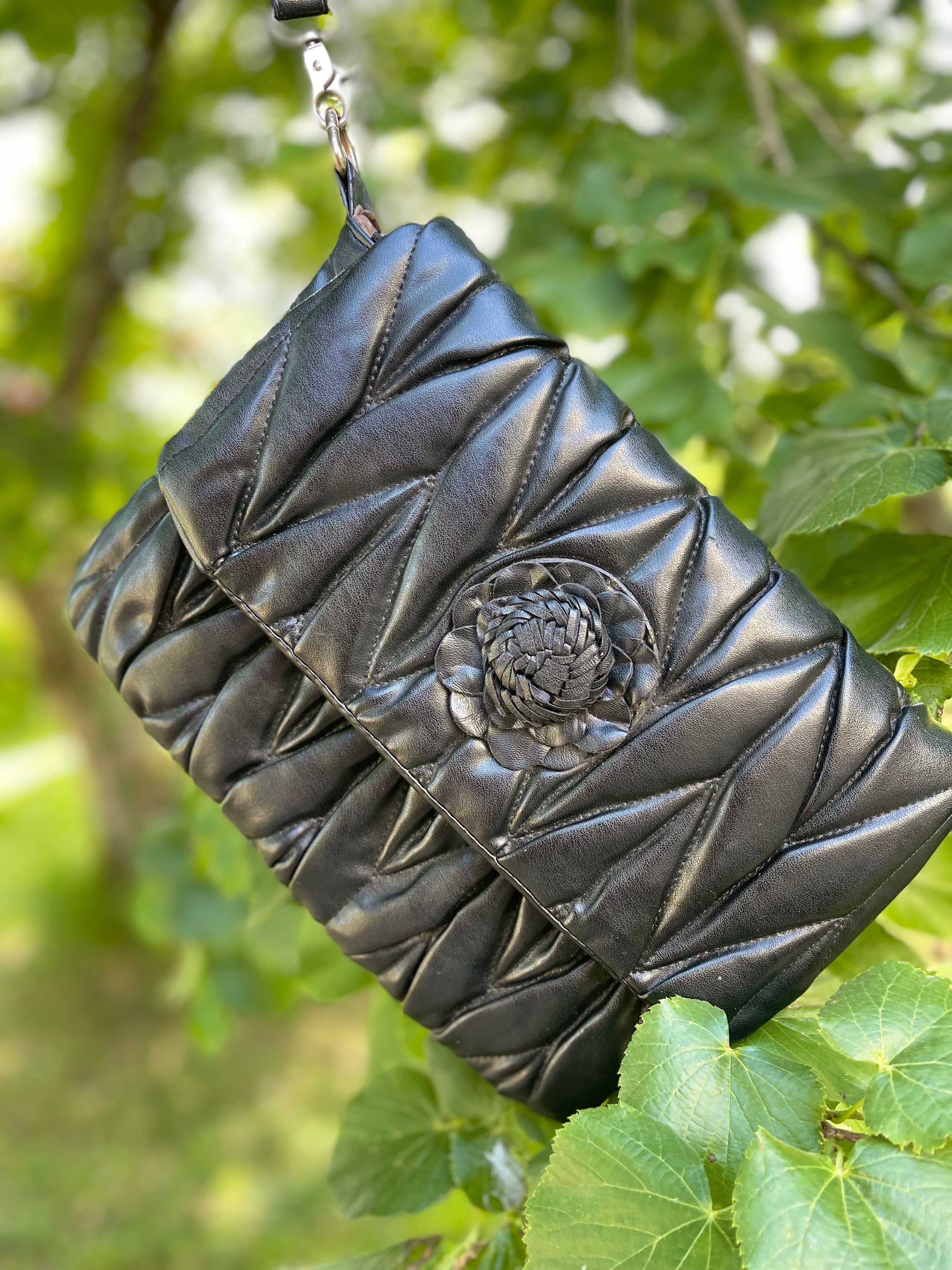 Pochette matelassée noire