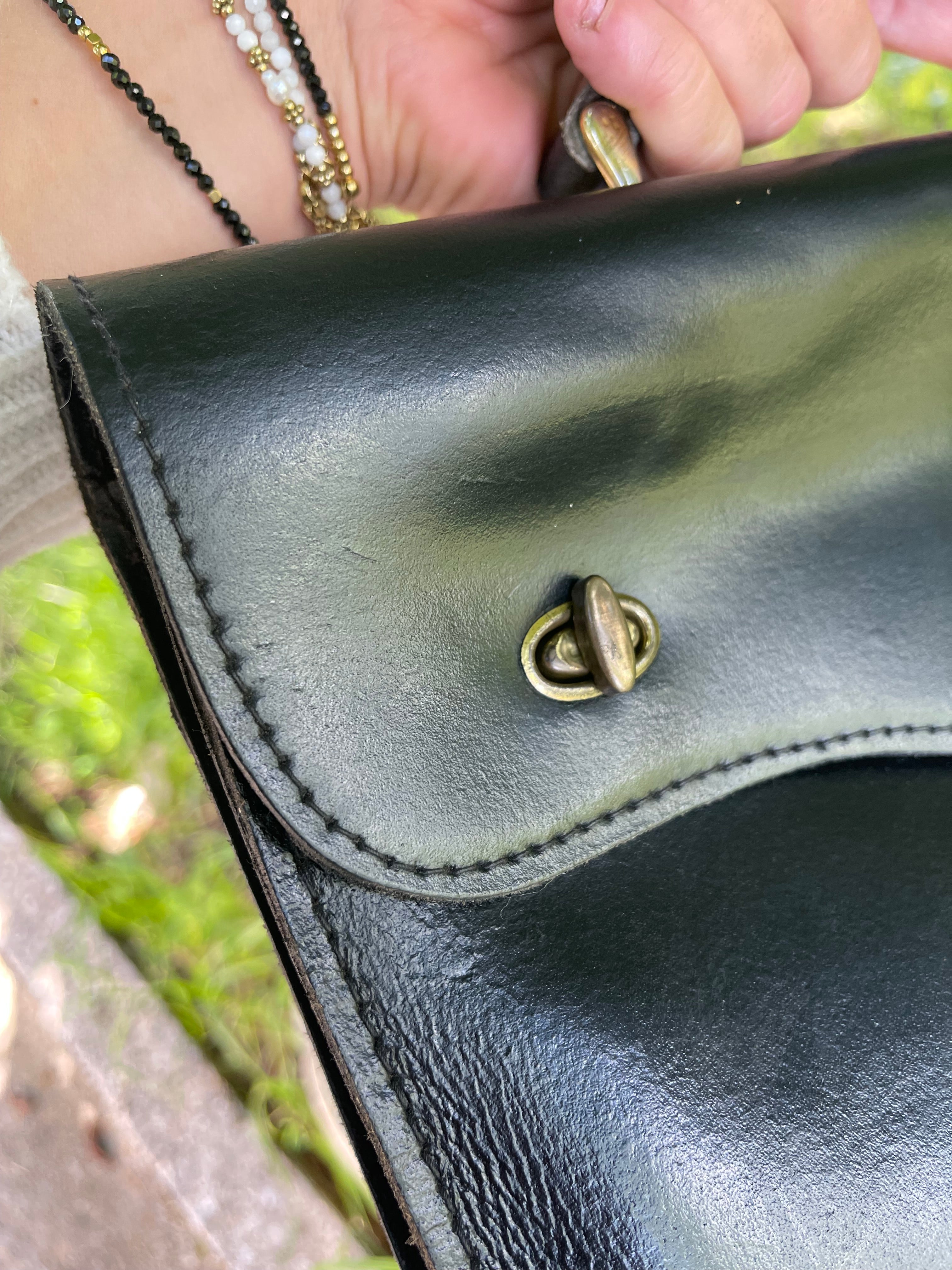Sac vintage en cuir noir année 60/70