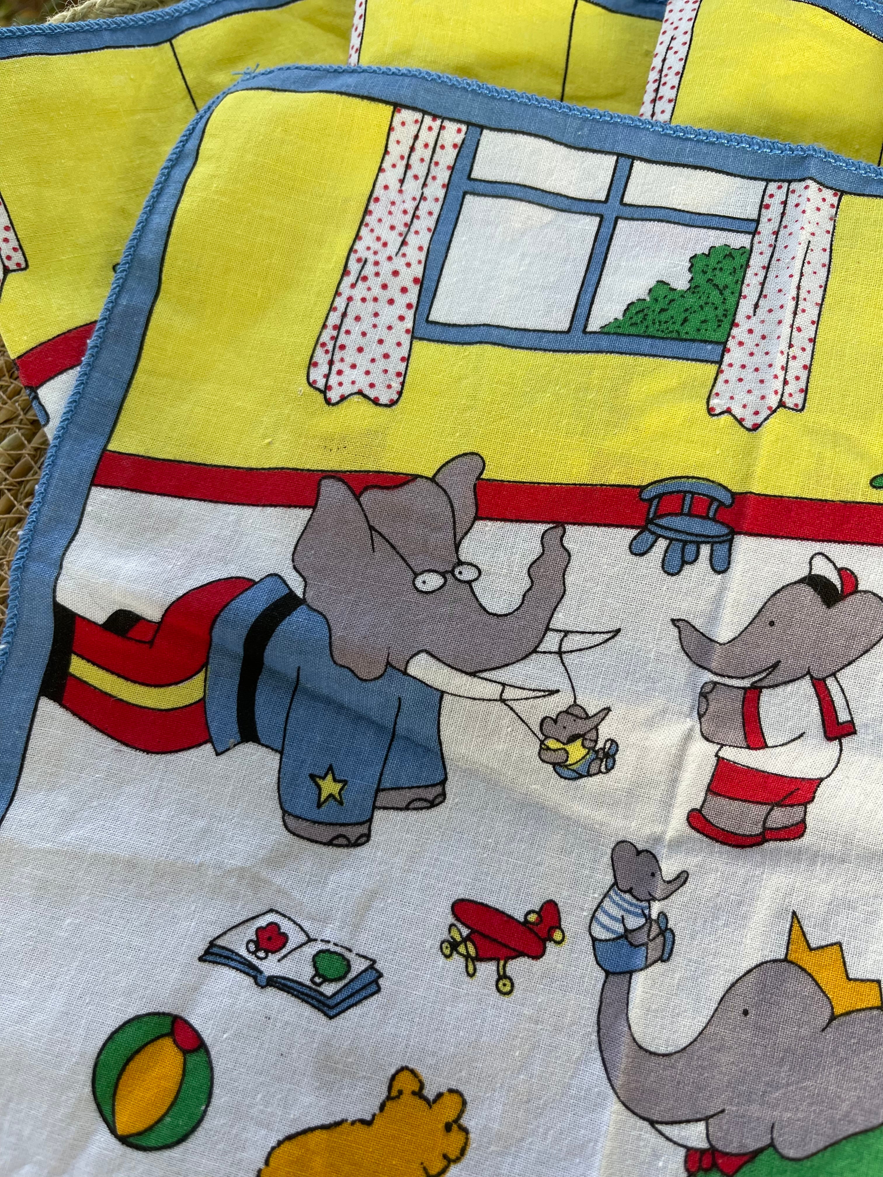 Lot de 5 mouchoirs Babar 1993