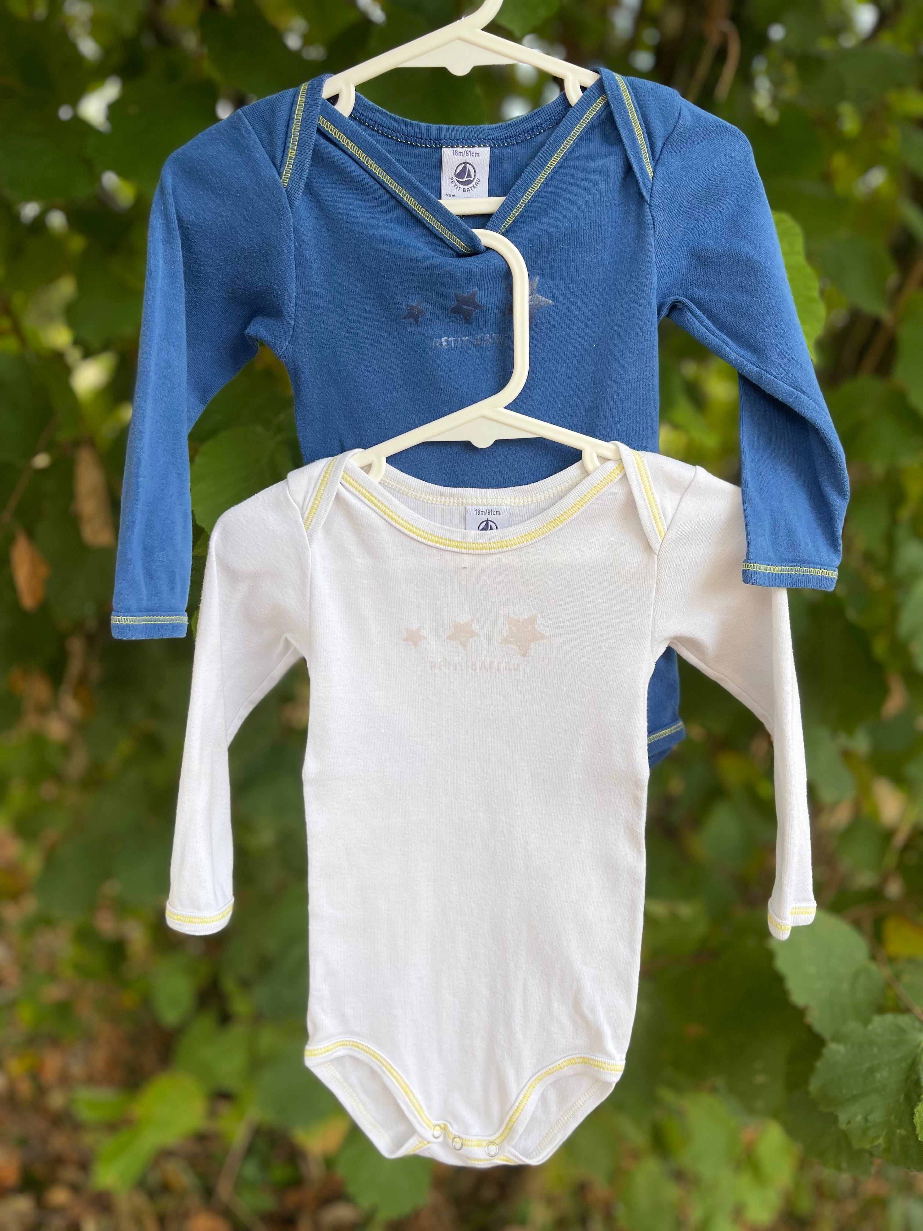 Lot de deux bodies petit bateau 18 mois coton